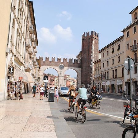 Dreaming Piazza Bra Rooms ヴェローナ エクステリア 写真